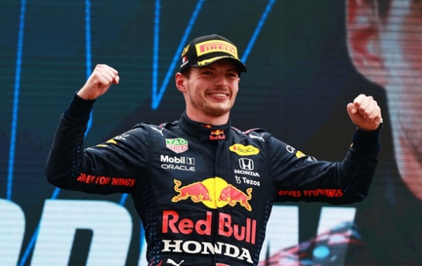 Ферстаппен выиграл драматичный Гран-при Франции