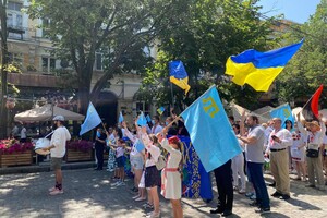 Минутка красоты: как в Одессе прошел мегамарш в вышиванках