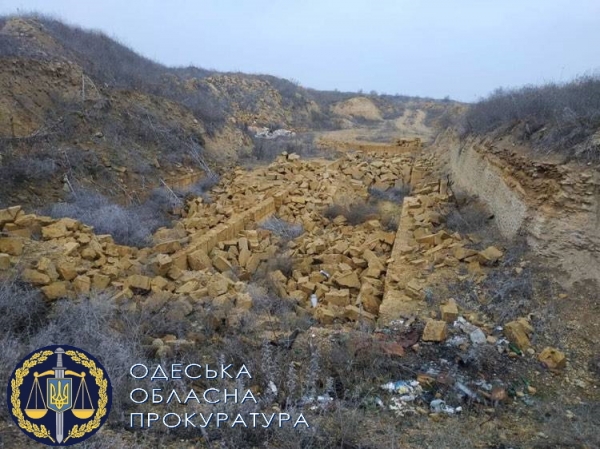 Лесничий Одесского лесхоза закрывал глаза на незаконную добычу ракушечника