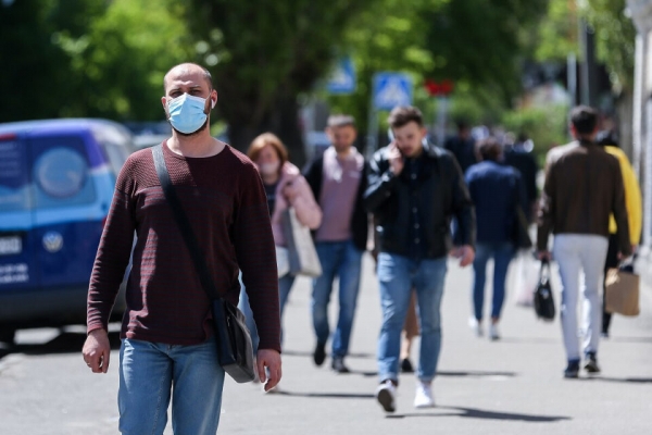 В Украине ослабляют карантин: что разрешат украинцам