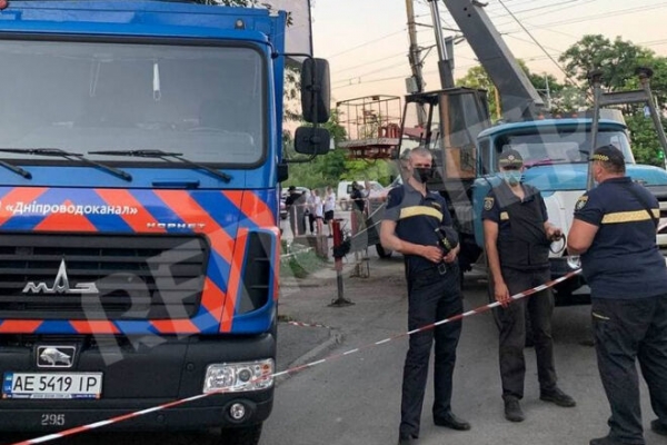 
Снос билбордов в Днепре: СМИ рассказали, как Филатов узаконил вандализм и мародерство
