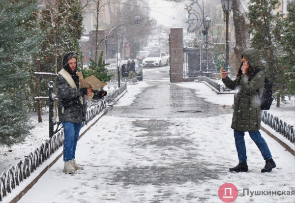 Час снега в Одессе: что мы увидели на Таирова и в центре. Фоторепортаж