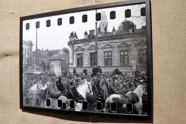 В Одессе открылась уникальная фотовыставка с кадрами города столетней давности