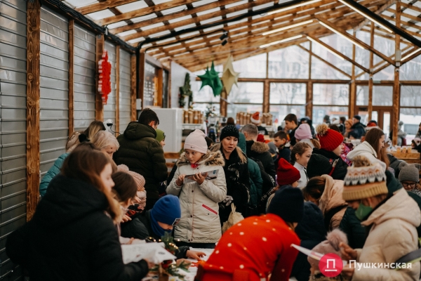 На Таирова открыли городской каток: цена, адрес и время работы. Фото