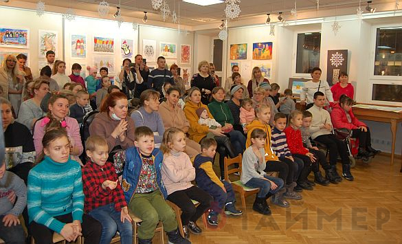 Одесский «Дом с ангелом» устроил для детей праздник в честь святого Николая