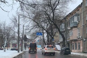 Коммунальщики рассказали где и какие дорожные знаки установили в Одессе