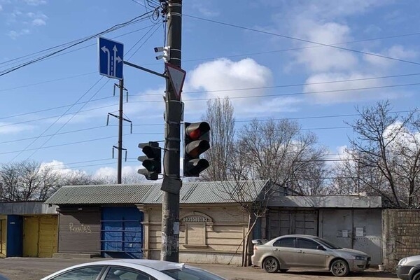 Коммунальщики рассказали где и какие дорожные знаки установили в Одессе