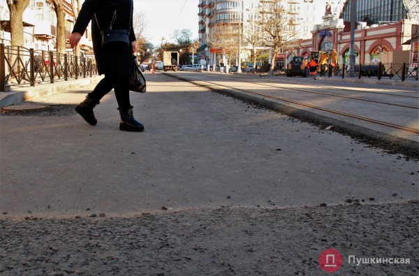 Оживленный перекресток у одесского «Привоза» могут закрыть уже с 1 февраля — сразу на 3 месяца. Фото