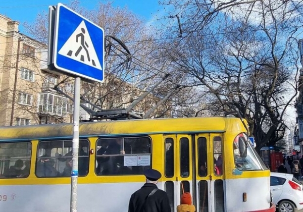 Коммунальщики рассказали где и какие дорожные знаки установили в Одессе