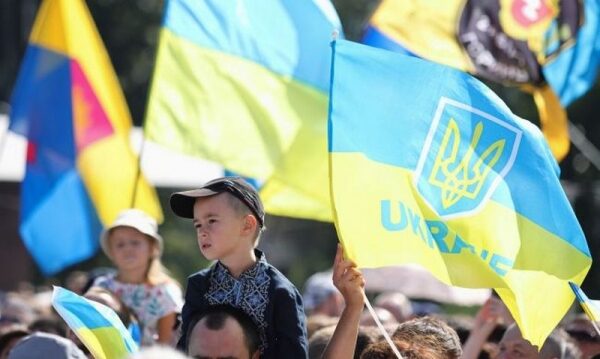 Экономический паспорт: что обещают украинским детям Экономический паспорт: что обещают украинским детям