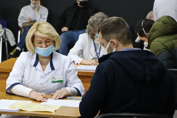 Рекорд вакцинации: в Одессе сделали миллионную прививку от COVID-19 Рекорд вакцинации: в Одессе сделали миллионную прививку от COVID-19