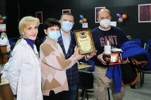Рекорд вакцинации: в Одессе сделали миллионную прививку от COVID-19 Рекорд вакцинации: в Одессе сделали миллионную прививку от COVID-19
