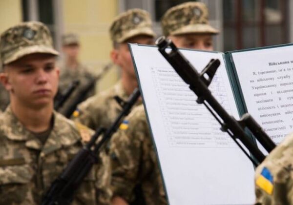 В Украине начался весенний призыв в армию В Украине начался весенний призыв в армию