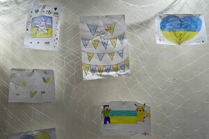 В Одессе открылась трогательная выставка детских рисунков в поддержку Украины