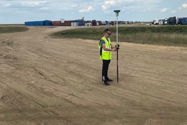 Из-за загруженности трасс в Одесской области построят площадки для фур