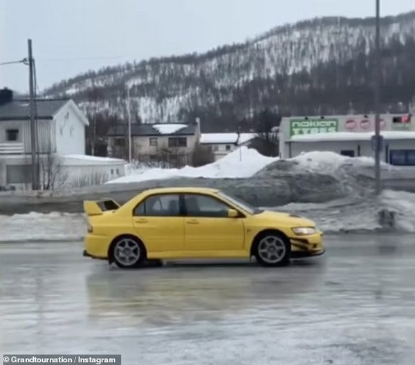 Ведучий популярного телешоу Grand Tour розбив машину під час зйомок