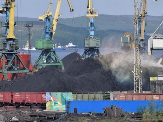 Євросоюз з 10 серпня не купує російське вугілля: по кому конкретно вдарить ембарго