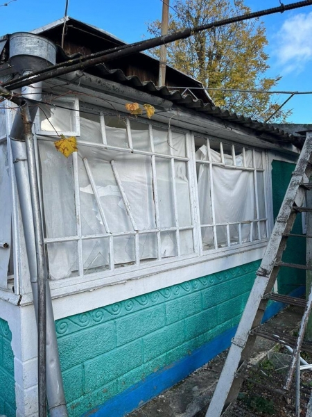 Уламки збитої над Україною російської ракети впали на село у Молдові (фото)