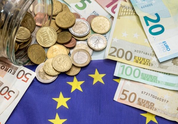 Курс валют в Украине 28 декабря 2022 года: сколько стоит доллар и евро Курс валют в Украине 28 декабря 2022 года: сколько стоит доллар и евро