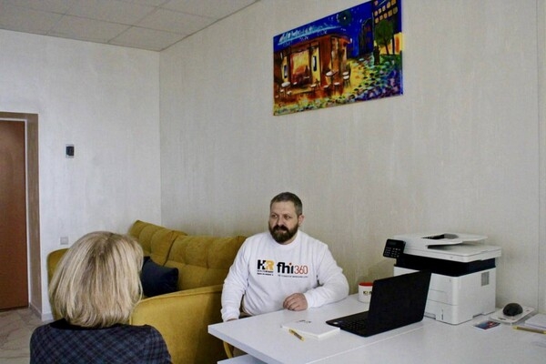 В Одессе открыли центр психологической помощи для переселенцев