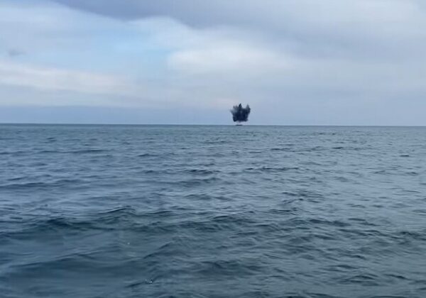 На пляже в Одесской области ликвидировали очередную морскую мину (видео) На пляже в Одесской области ликвидировали очередную морскую мину (видео)