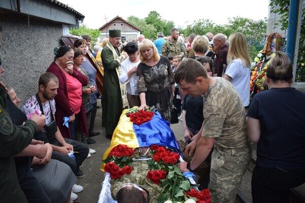 Спасал побратима: под Бахмутом погиб воин из Одесской области Николай Ботнар Спасал побратима: под Бахмутом погиб воин из Одесской области Николай Ботнар