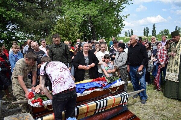 Спасал побратима: под Бахмутом погиб воин из Одесской области Николай Ботнар Спасал побратима: под Бахмутом погиб воин из Одесской области Николай Ботнар