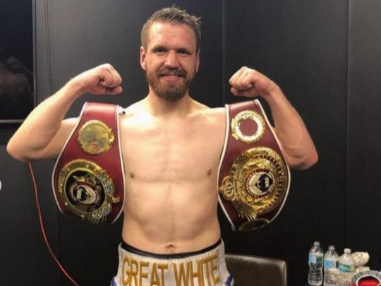 Знаменитий боксер переніс інсульт після бою за титул чемпіона світу