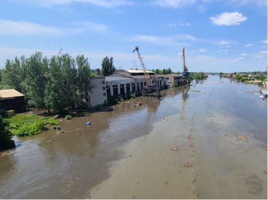 «Цей воєнний злочин призведе до екоциду»: як в світі реагують на підрив Каховської ГЕС