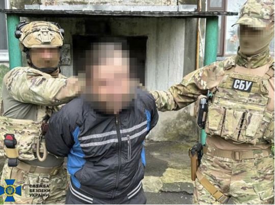 Шпигував за бойовою авіацією ЗСУ: під Дніпром затримали російського агента