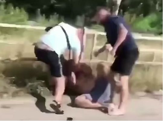 «Заважав» заробляти на людському нещасті: в Херсоні побили відомого волонтера