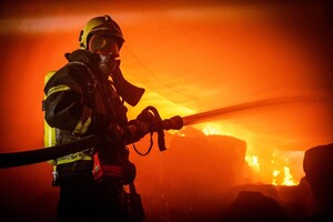 Огромные воронки и сотни разбитых окон: в ГСЧС показали последствия атаки по Одесской области