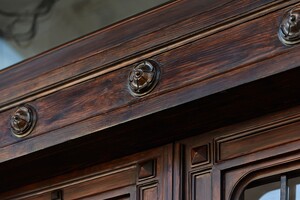 В Одессе отреставрировали очередную историческую дверь
