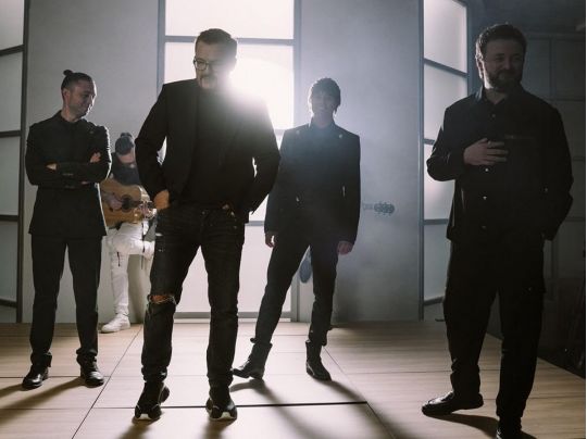 Менше розлучень, а більше весіль: DZIDZIO, ALEKSEEV, Тополя та Пономарьов випустили романтичний кліп «Миліша»