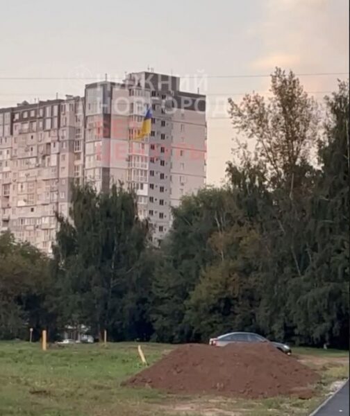 В порту Новоросійська спалахнула потужна пожежа (відео)