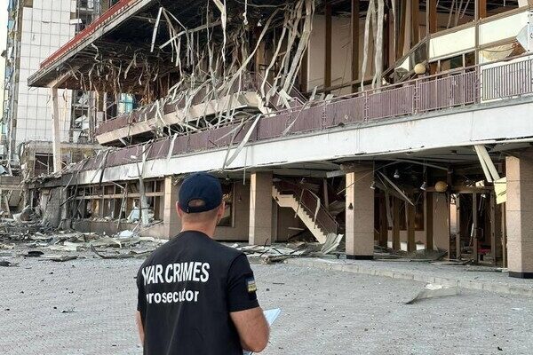 Разрушенные морвокзал и отель: прокуратура начала расследование ночного обстрела Одессы