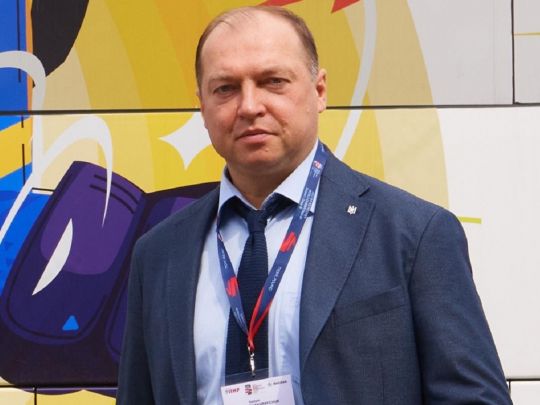 Без пояснень: головного тренера збірної України відсторонили від посади