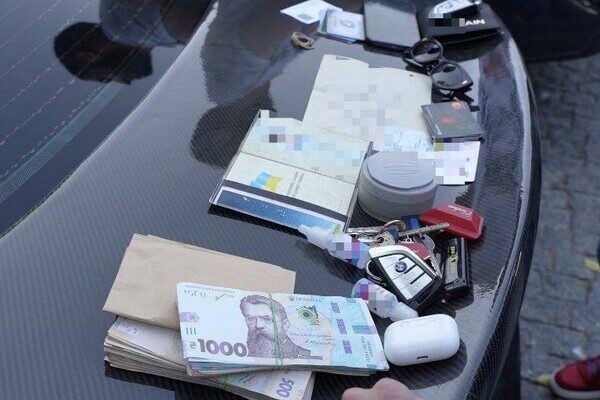 В Одессе задержали иностранца, который заказал убийство владельца киевской стоматологической клиники В Одессе задержали иностранца, который заказал убийство владельца киевской стоматологической клиники