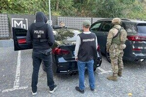 В Одессе задержали иностранца, который заказал убийство владельца киевской стоматологической клиники В Одессе задержали иностранца, который заказал убийство владельца киевской стоматологической клиники