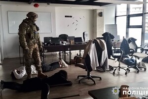 Колл-центр в Одессе выманивал у людей до 200 тысяч долларов в месяц