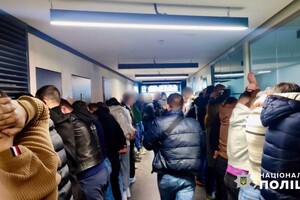 Колл-центр в Одессе выманивал у людей до 200 тысяч долларов в месяц