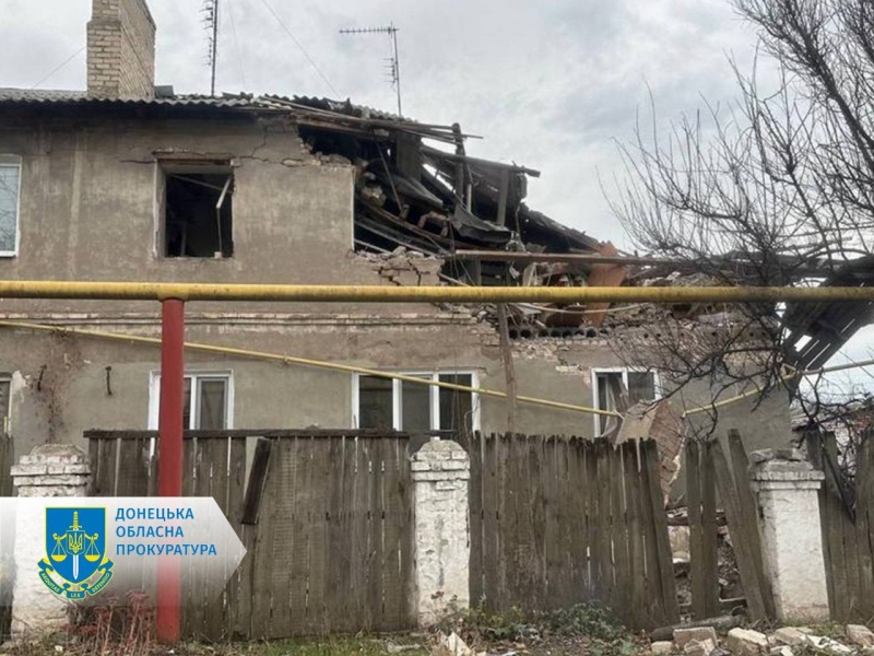 Окупанти накрили вогнем центр Херсона у річницю визволення міста: є жертви (фото, відео)