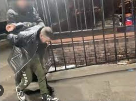Отримав по заслугам: «вагнерівець» повернувся з війни в Україні й зарізав батька російського пропагандиста