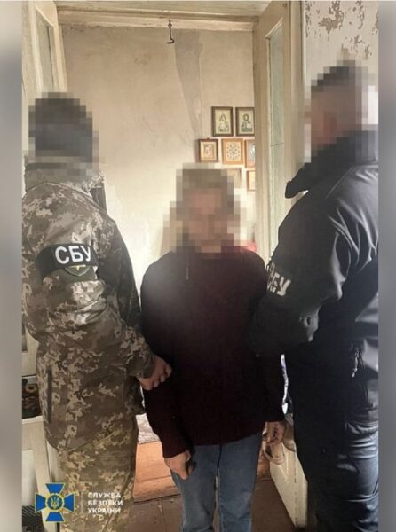Працювала на ворога через «зв'язкового» з УПЦ (МП): на Донеччині затримали агентку фсб