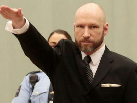 Норвезький масовий убивця знову подає до суду на державу: стали відомі причини