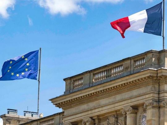 росія працює над тим, щоб підірвати французьку підтримку України, — ЗМІ