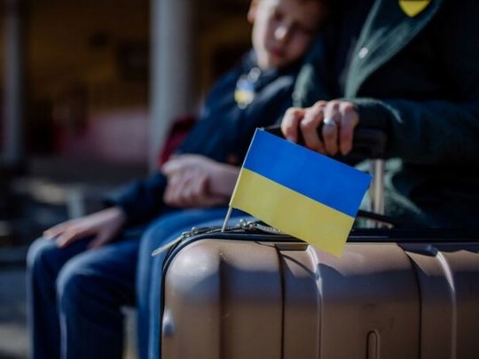 Ще в одній країні українських біженців позбавлять виплат на житло: що відомо