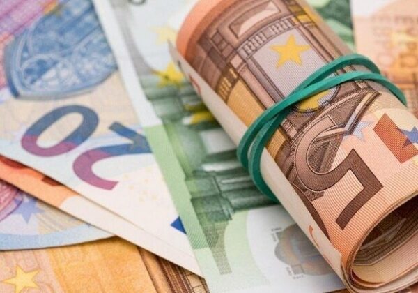 Курс валют в Украине 2 марта 2024 года: сколько стоит доллар и евро Курс валют в Украине 2 марта 2024 года: сколько стоит доллар и евро