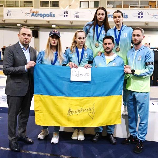Фехтування. Олена КРАВАЦЬКА і Аліна КОМАЩУК завоювали олімпійські ліцензії для Одеської області Фехтування. Олена КРАВАЦЬКА і Аліна КОМАЩУК завоювали олімпійські ліцензії для Одеської області