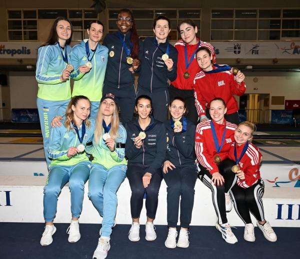 Фехтування. Олена КРАВАЦЬКА і Аліна КОМАЩУК завоювали олімпійські ліцензії для Одеської області Фехтування. Олена КРАВАЦЬКА і Аліна КОМАЩУК завоювали олімпійські ліцензії для Одеської області